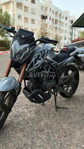 Moto Rvx Becane en bon état prix est negociable