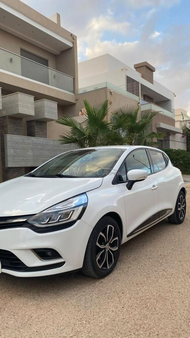 je met en vente clio4 intense  automatique jdida