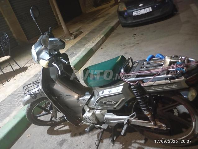 Machine 125 C100, petite culasse, cylindre 49, piston 70 - 2