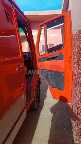 مرسيدس بنز 210 - 2