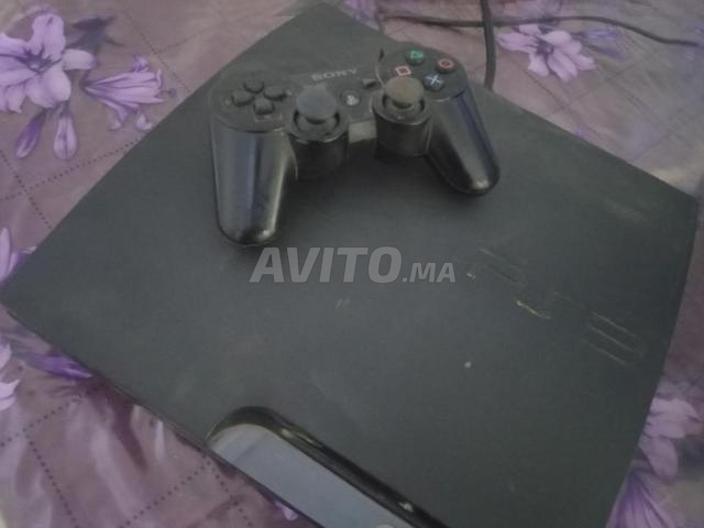 PS3 Slim en très bon état - 2