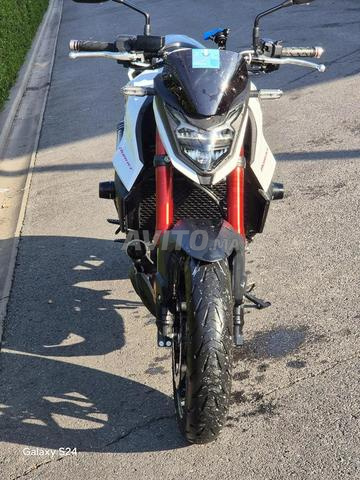 هوندا CB750 هورنت. لطراز 2025 - 2