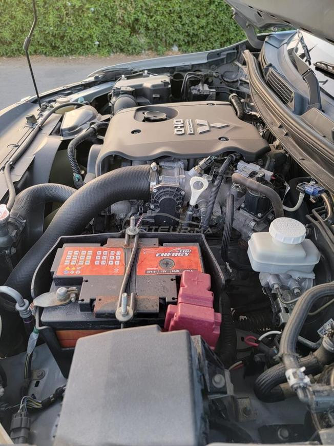Mitsubishi l200 model 2016 