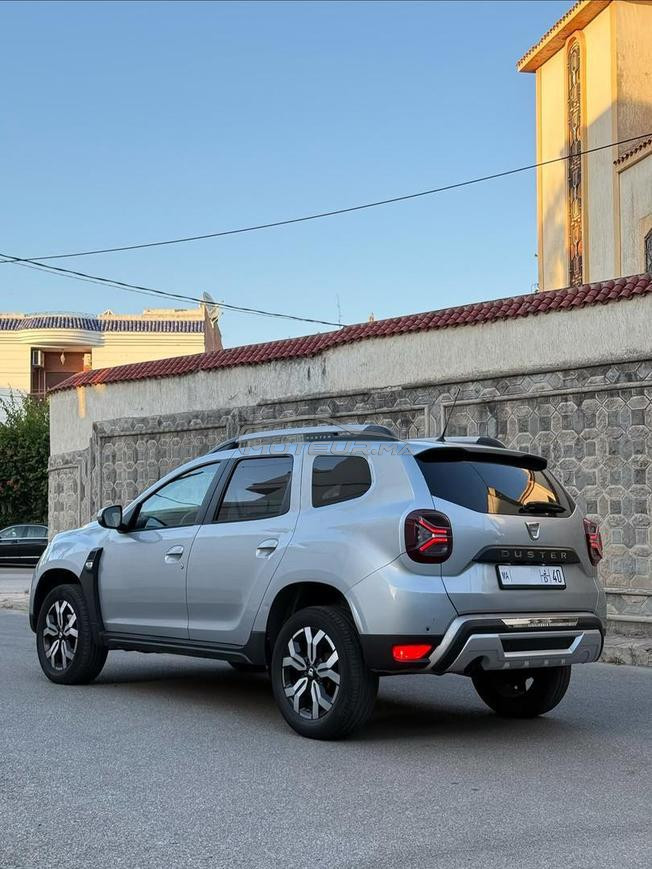 DACIA DUSTER AUTOMATIQUE 2022 TOUTES OPTIONS 