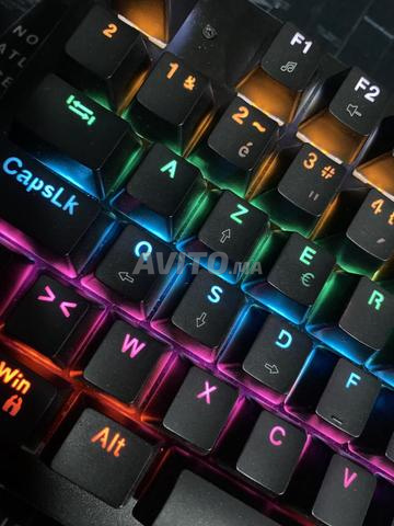 MSI Forge GK300 Blue Switches - 2