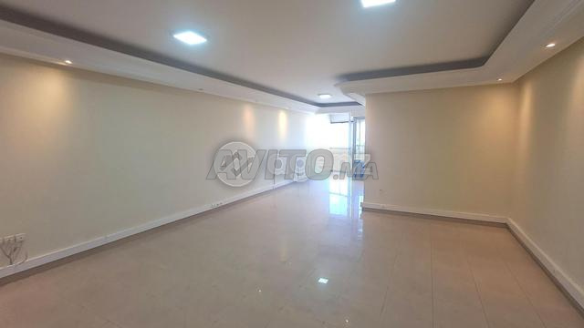CMN-SI-1777 - Appartement à vendre à Gauthier