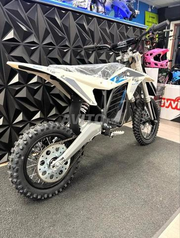 Moto Cross EMT RTR - 2