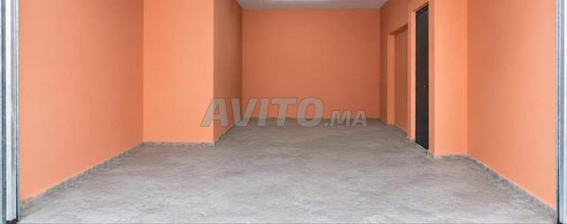 Magasin commercial à Oulfa - 2