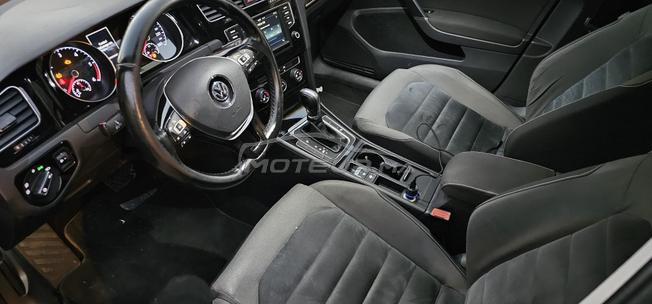 VOLKSWAGEN GOLF 7 1ER MAIN 2016