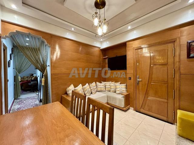 À VENDRE - APPARTEMENT RÉNOVÉ AVEC DEUX FAÇADES - 2