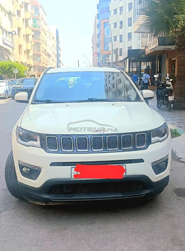 je met en vente une très belle voiture 