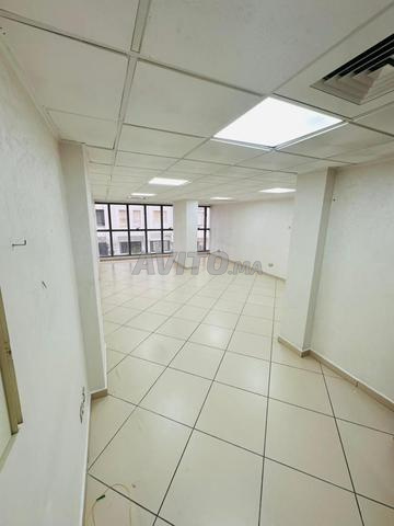 📍 مكاتب للإيجار – مركز نجمة - 2