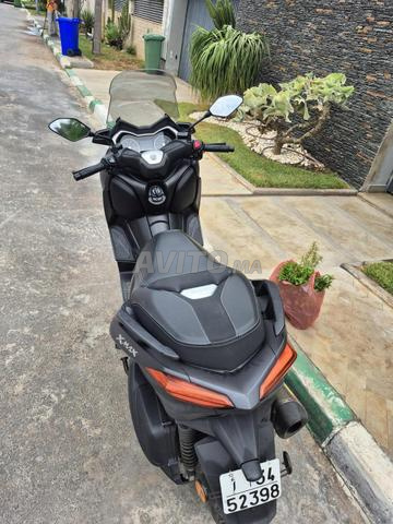 Xmax 300 بحالة جيدة جداً - 2