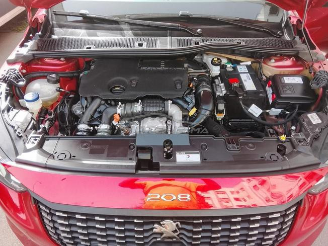 Peugeot 208 2023 1ère main 