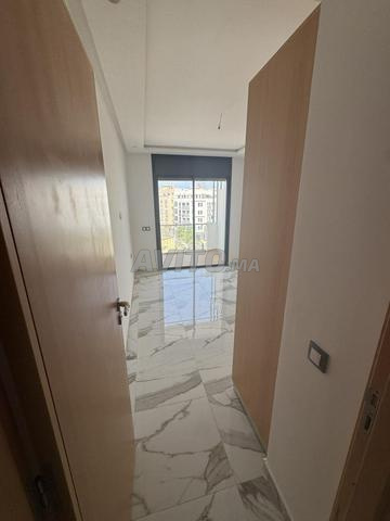 شقة جديدة للكراء في ديور الجامع - 2