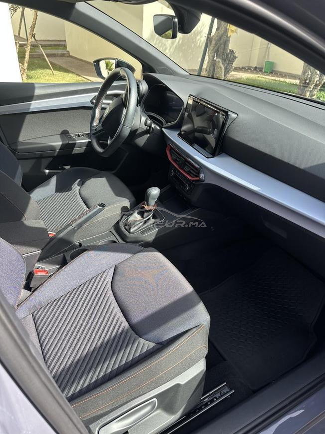 Belle voiture à vendre Seat Ibiza presque neuf 