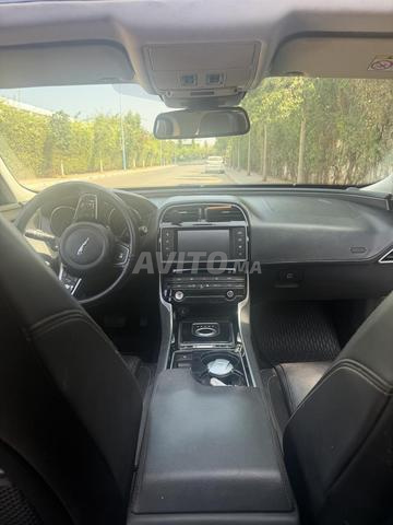 Jaguar xe-r sport à vendre