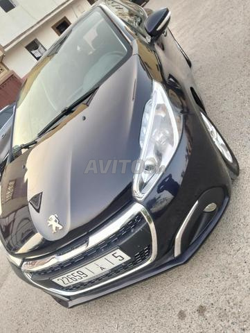 Peugeot 208 - 2