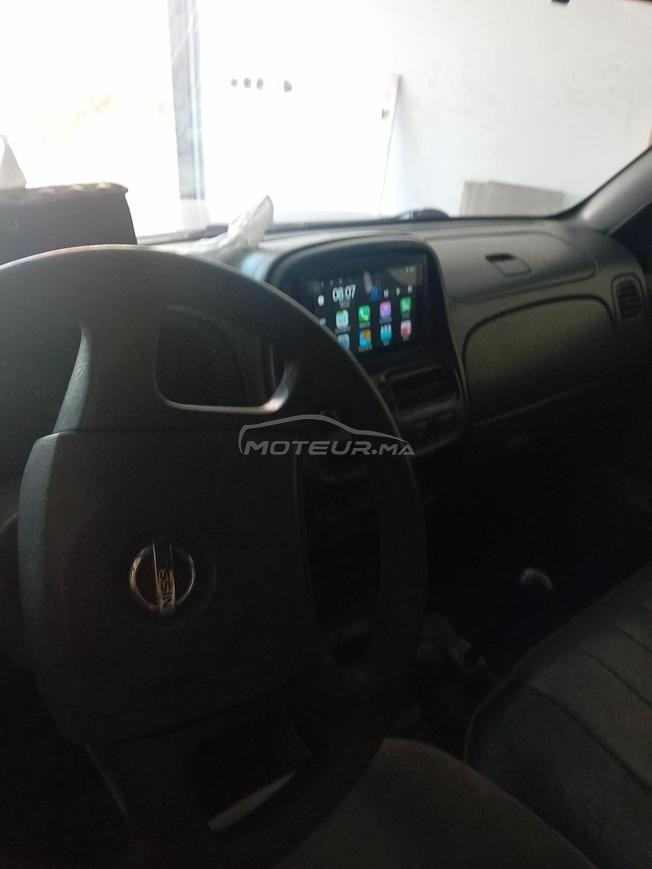 nissan 100 a vendre