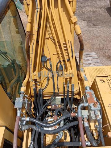 Pelle Cat 322C - 2
