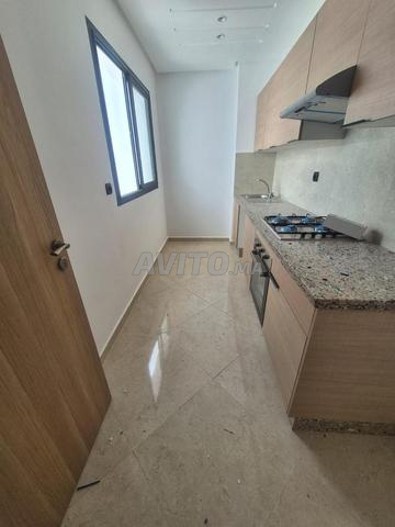 Appartement VIDE, à louer 77m² à BOUZNIKA 7500dhs - 2