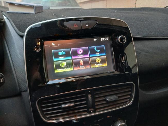 Clio 4 comme neuf