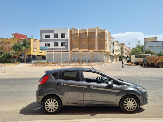 FORD FIESTA 1ÈRE MAIN 130KM - 2
