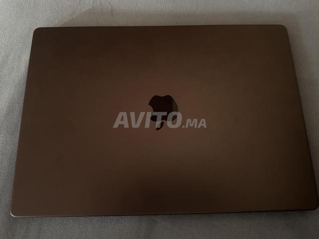 MacBook Pro M3 - 2