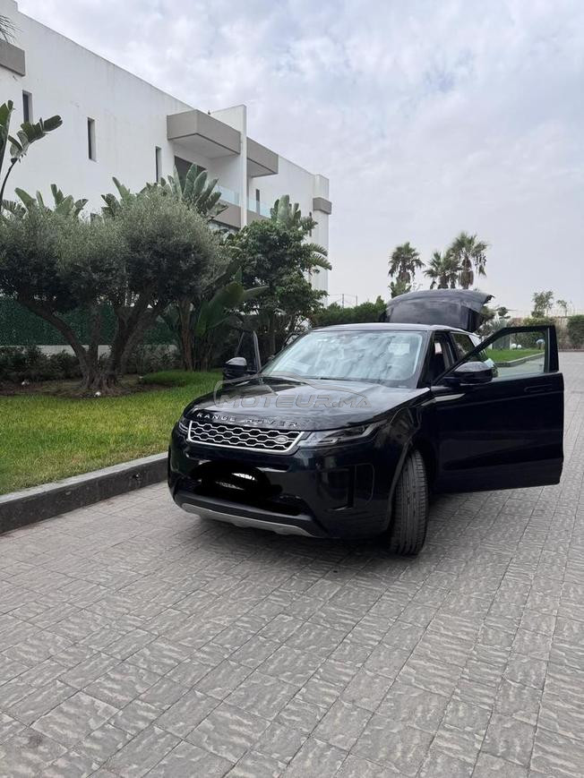Land Rover évoque 