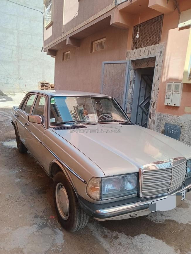 Mercedes 240D - الموتور ناضي والصالون نقي