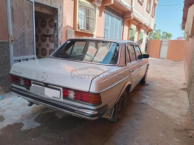 Mercedes 240D - الموتور ناضي والصالون نقي