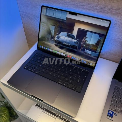 ماك بوك برو 14 بوصة | M3 برو | 18 جيجابايت | 512 جيجابايت (رسمي)