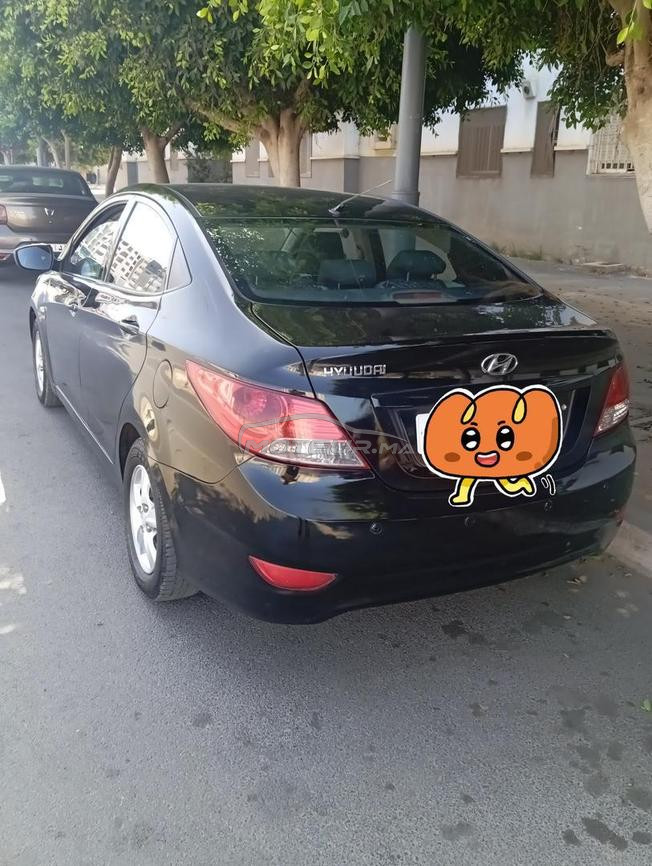 Hyundai accent 2011
