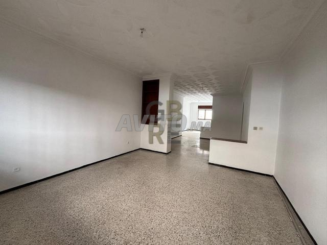Appartement en rez-de-chaussée avec grande cour - 2