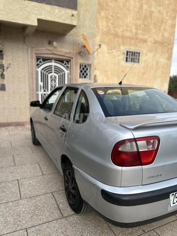سيات قرطبة 2001 بنزين وجدة - 2