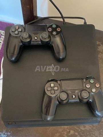 PS4 SLIM 1TB (1000G) DEUX MANETTES ORIGINALES