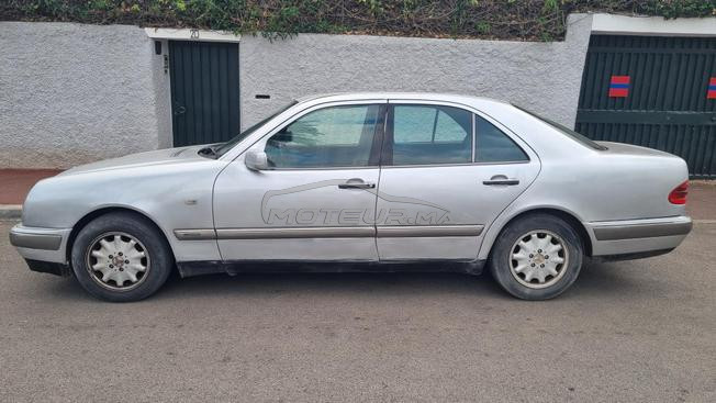 Mercedes E250 w210 