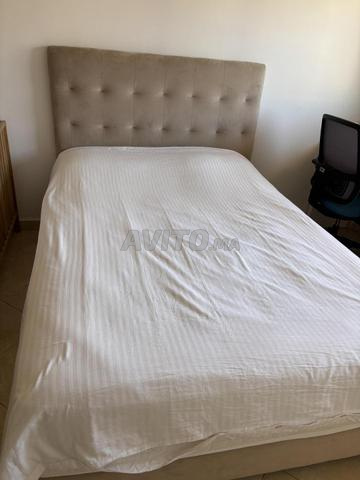 Lit double tapissier avec matelas - 2