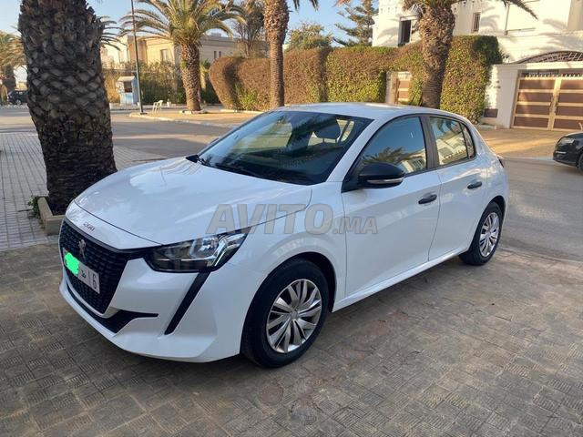 بيجو 208 بنزين يدوية 2023 في الرباط - 2