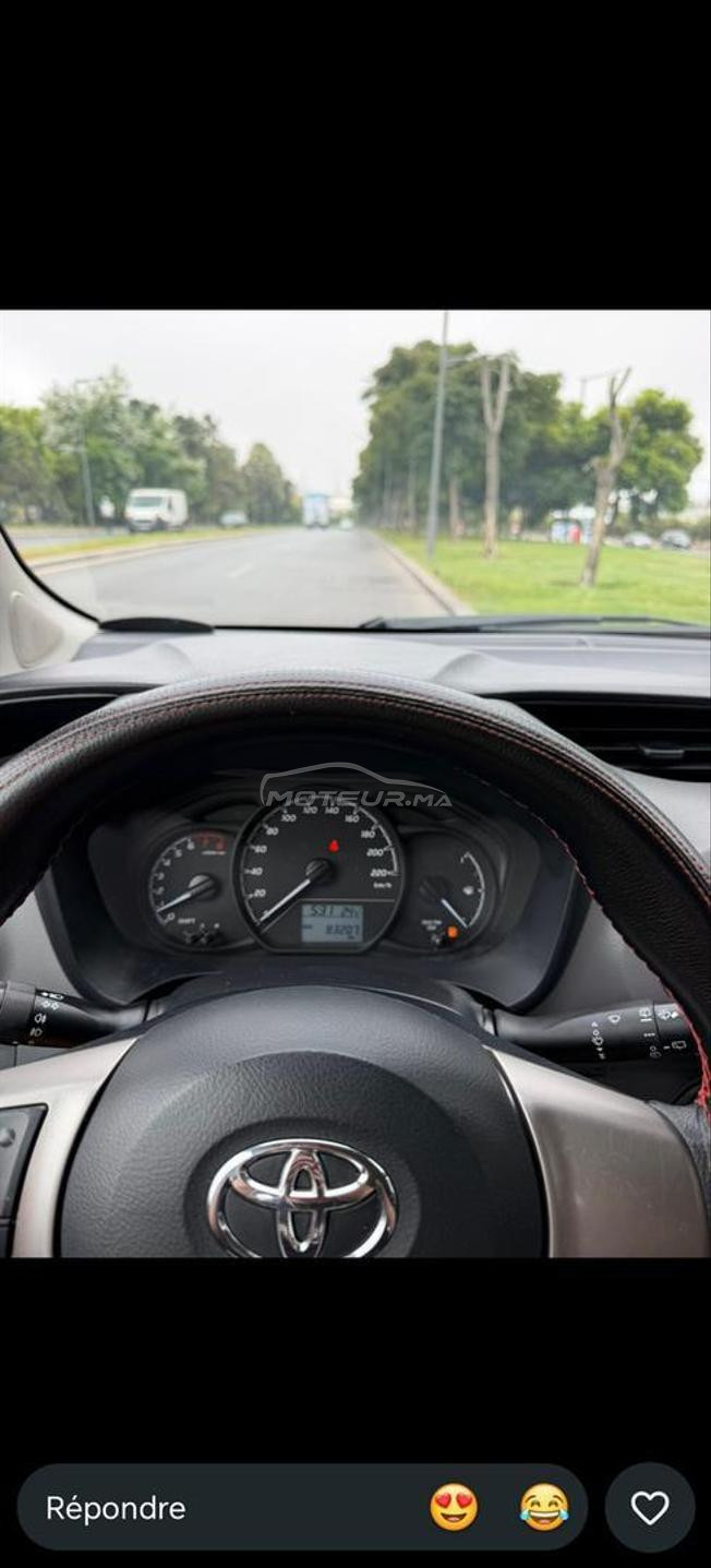 Toyota yaris essence 