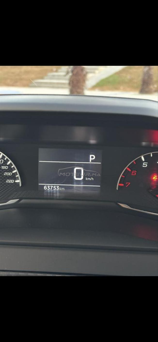 Peugeot 208 automatique 
