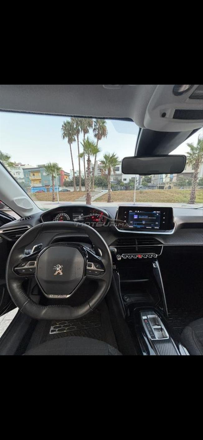 Peugeot 208 automatique 