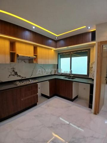 الطابق الأول بدرج مشترك، 76 متر مربع - 2