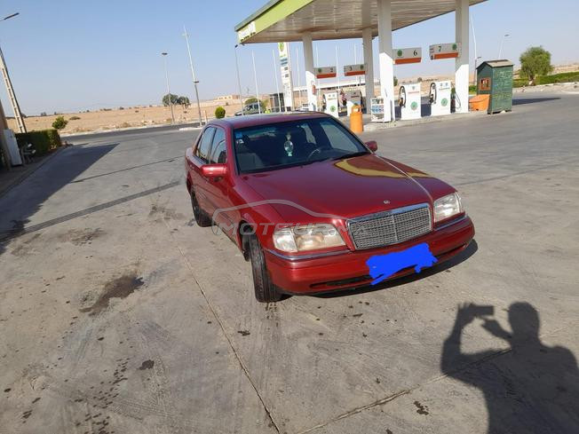 Mercedes-Benz 220 Diesel Manuelle 1997 à Echemmaia