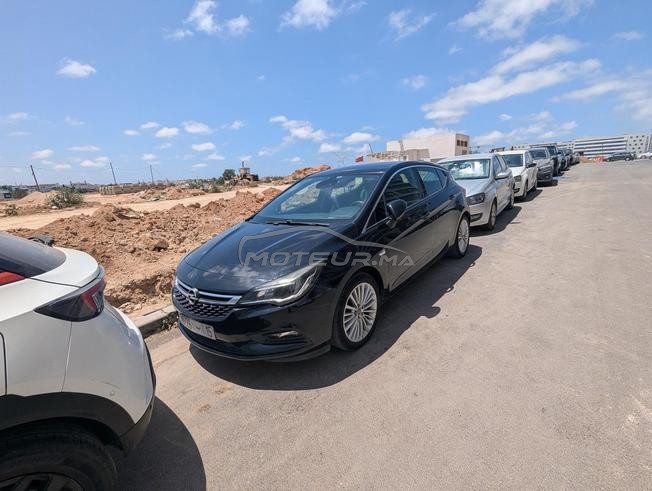 Opel Astra Diesel Automatique 2019 à Casablanca