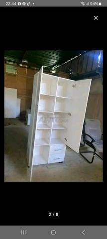Excellente armoire à vêtements - 2