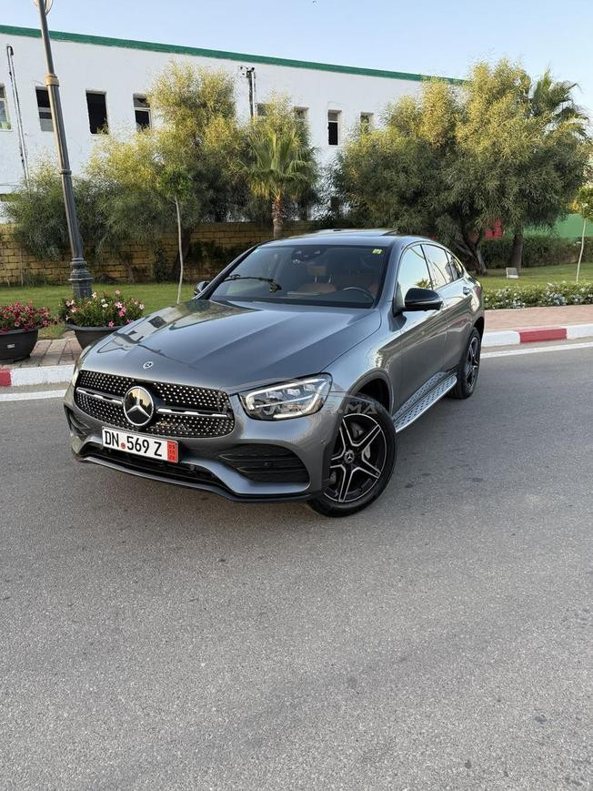 Mercedes Glc 300 de comme neuf 