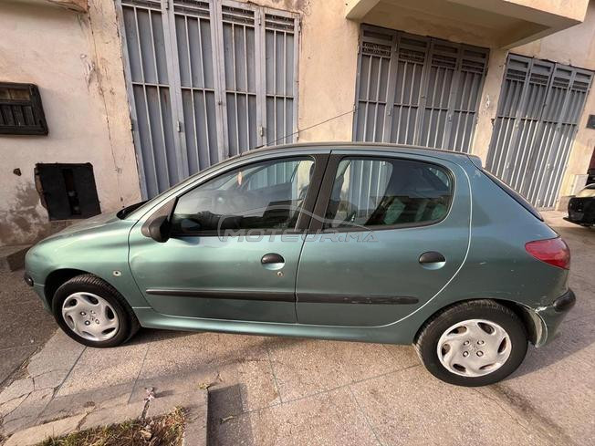 Peugeot 206 en très bonne état 