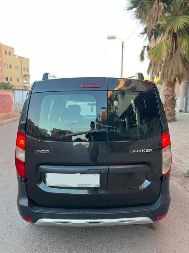 Dokker 2021  Stepway 2021