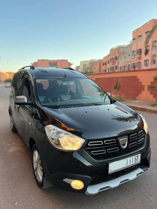 Dokker 2021  Stepway 2021